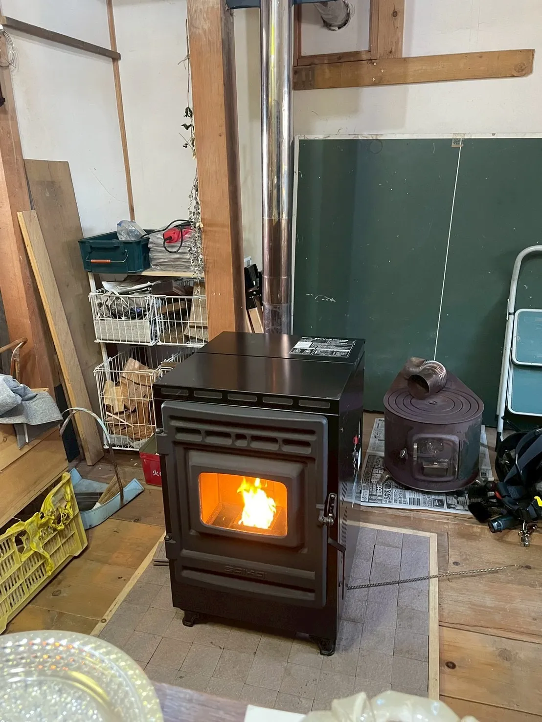 岩見沢市の「凪農園」様にて薪ストーブからペレットストーブの入れ替え工事しました！！