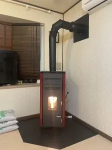 小樽市にて無電源ペレットストーブフィオレッロを設置しました！！